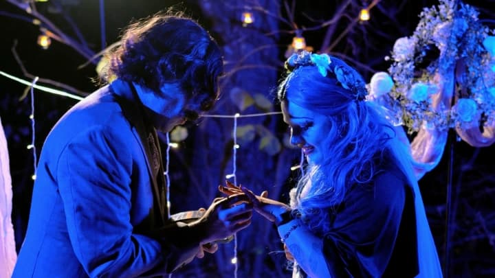 Tonnie & Clara - Surprise Double Proposal